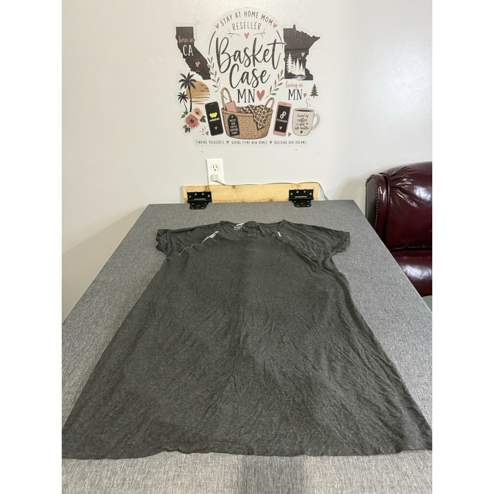 Frida Women's One Size Gray Short Sleeve Button Front Sleep Delivery Gown